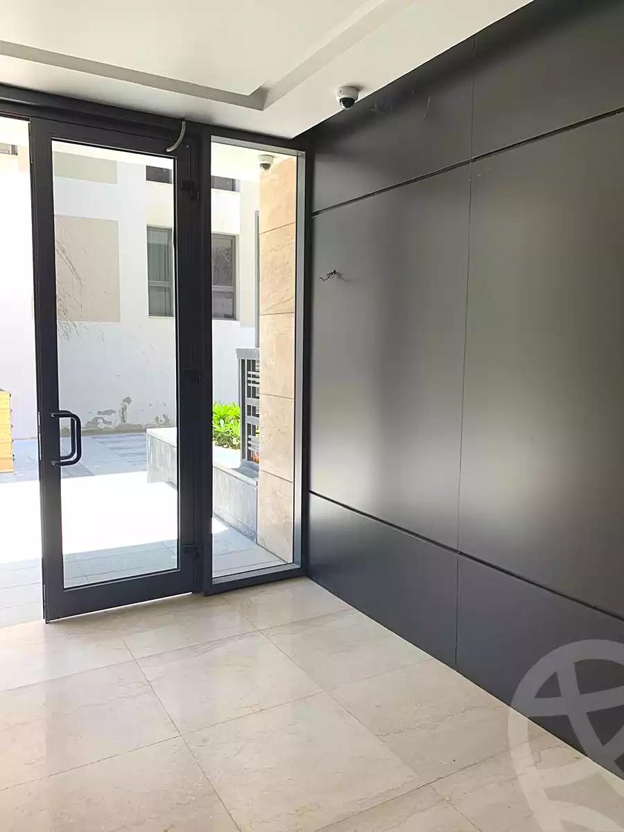 https://aqarmap.com.eg/ar/listing/7131414-for-sale-cairo-new-cairo-compounds-dh-ykwn-2-ryzydns-styl-hwm