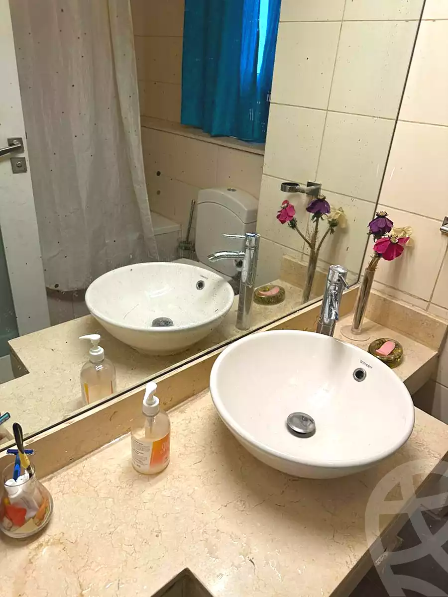 https://aqarmap.com.eg/ar/listing/7131452-for-rent-cairo-new-cairo-compounds-kmbwnd-dh-fyldj-blm-hylz