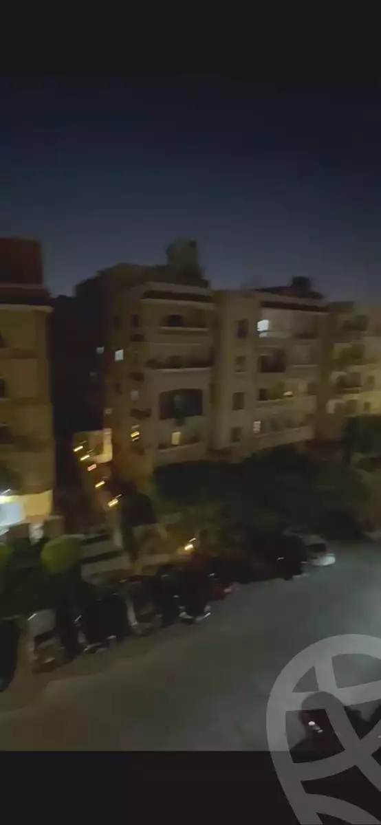 https://aqarmap.com.eg/ar/listing/7131485-for-sale-cairo-new-cairo-el-narges-el-narges-omarat-abdul-rahman-al-rafie-st