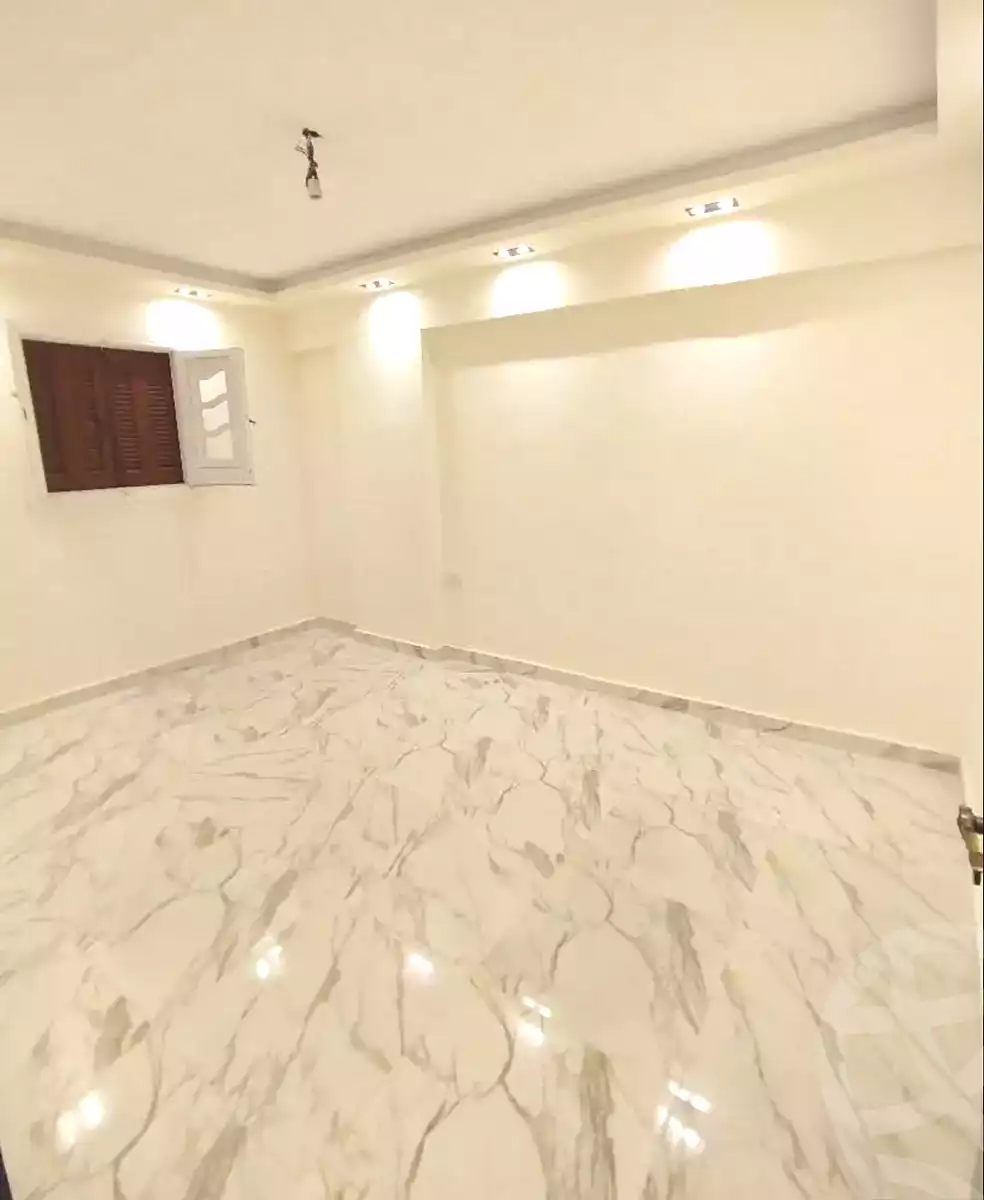 https://aqarmap.com.eg/en/listing/7131484-for-sale-alexandria-lsywf-el-falki