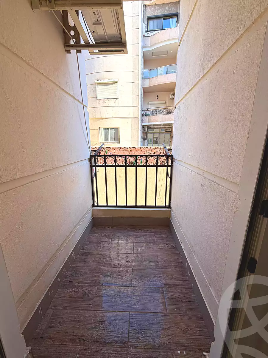 https://aqarmap.com.eg/ar/listing/7131677-for-sale-cairo-new-cairo-el-narges-el-narges-2-pilot-halawany-st
