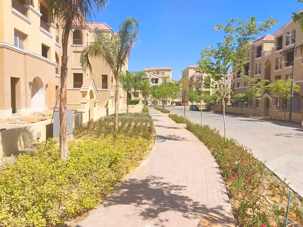 https://aqarmap.com.eg/ar/listing/7131741-for-sale-cairo-el-shorouk-compounds-maadi-view