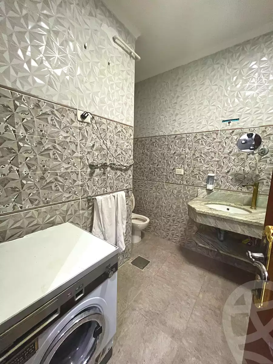 https://aqarmap.com.eg/ar/listing/7131967-for-sale-cairo-el-sheikh-zayed-city-el-hay-elthamen-area-1