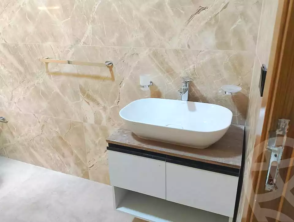 https://aqarmap.com.eg/en/listing/7132704-for-sale-alexandria-zezenia-ibrahim-el-attar-st