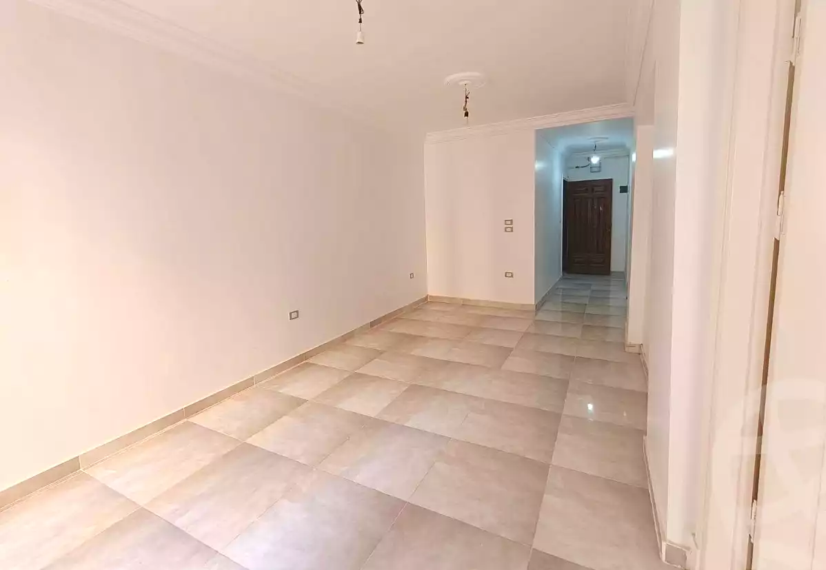 https://aqarmap.com.eg/ar/listing/7133076-for-sale-alexandria-al-agamy-el-hanouvel