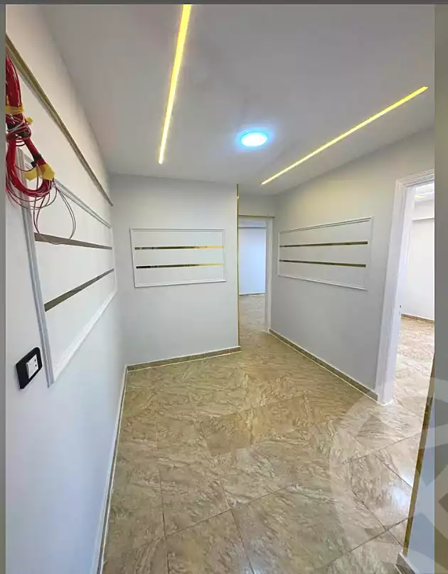 https://aqarmap.com.eg/ar/listing/7133183-for-sale-alexandria-el-asafra-shr-45