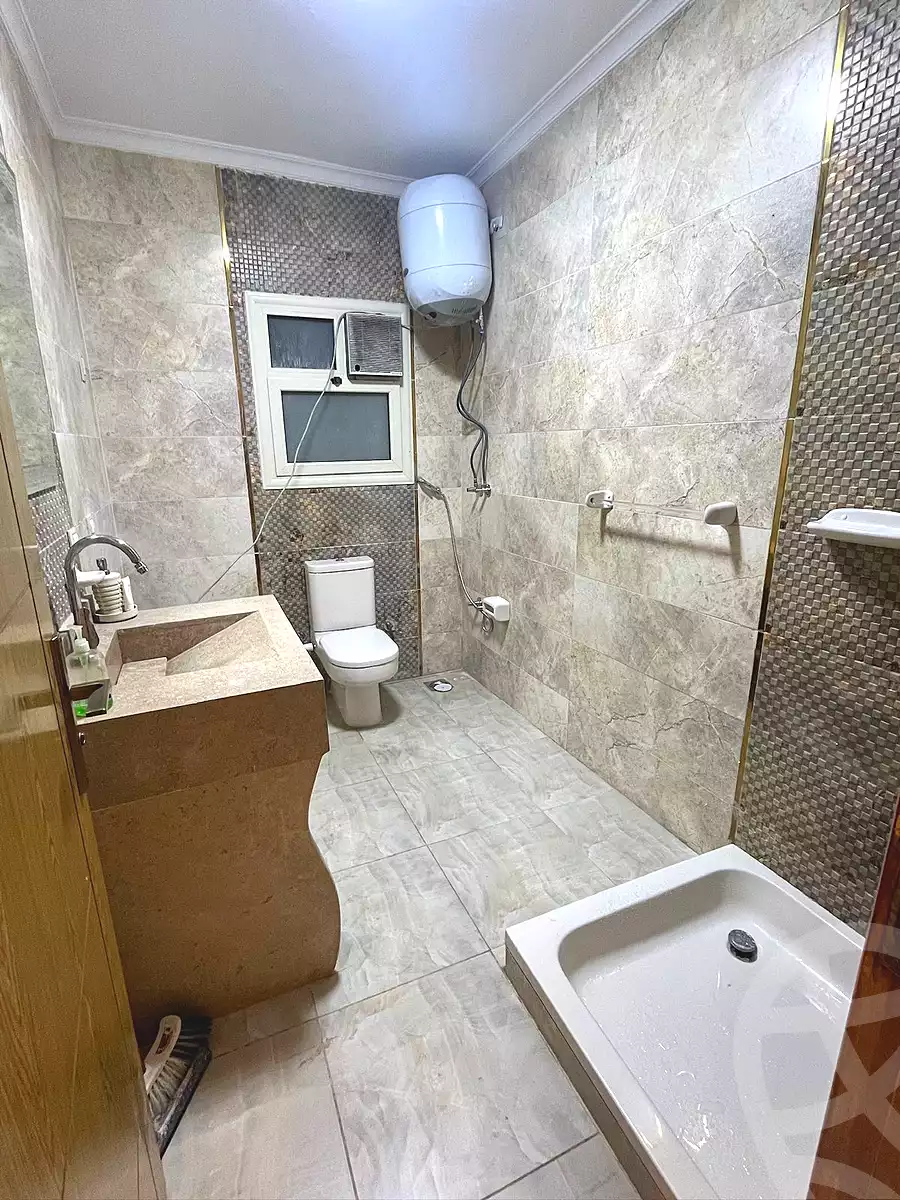 https://aqarmap.com.eg/ar/listing/7134232-for-rent-cairo-el-sheikh-zayed-city-compounds-el-khamayel