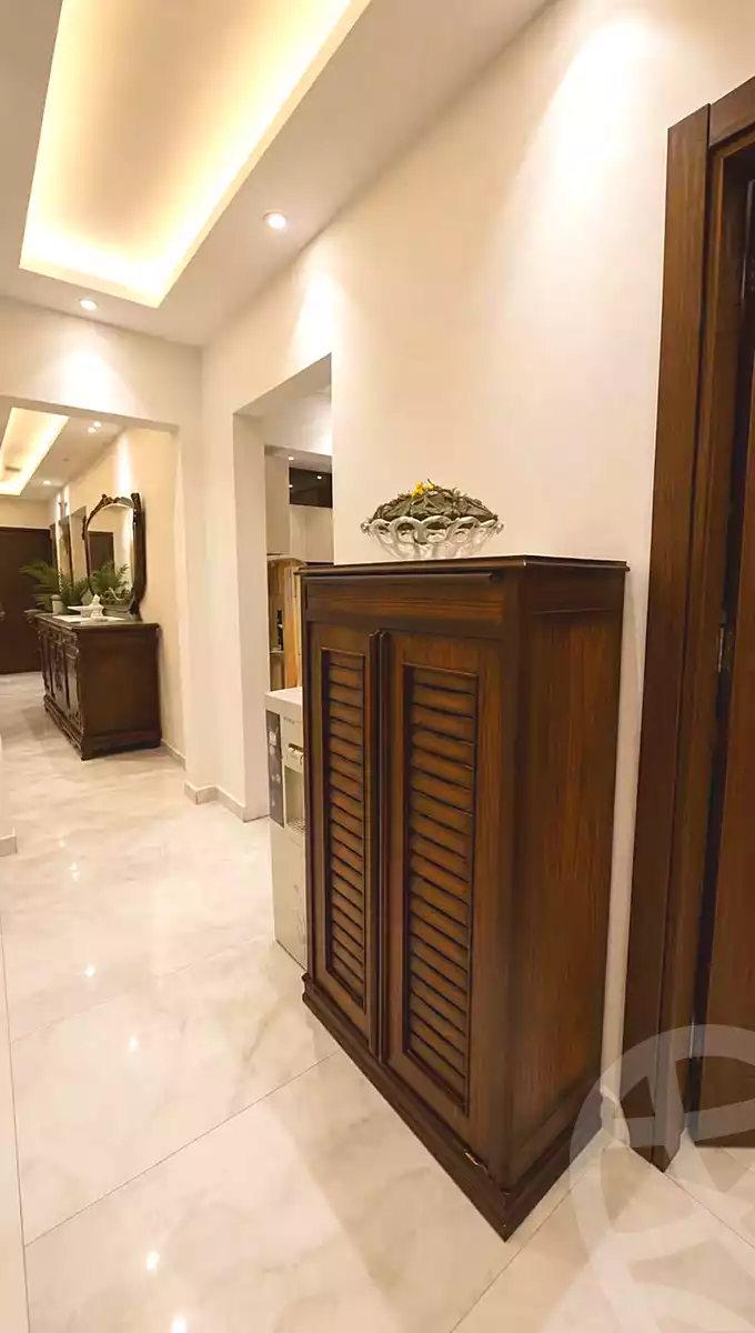 https://aqarmap.com.eg/ar/listing/7134247-for-rent-cairo-el-sheikh-zayed-city-compounds-el-khamayel