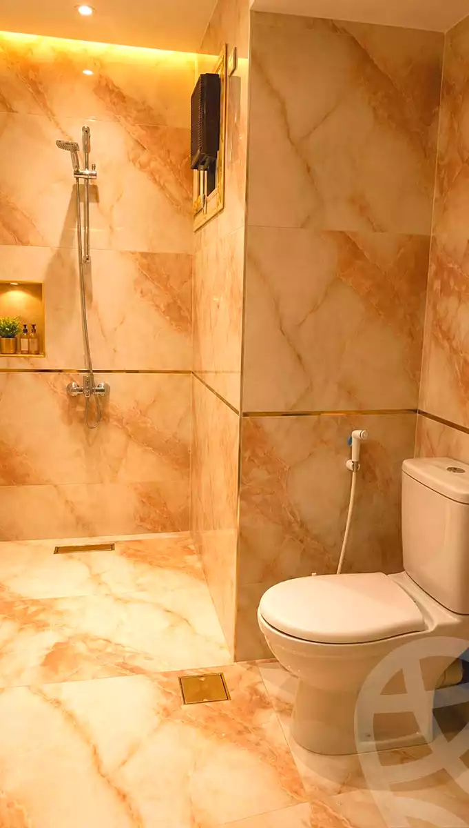 https://aqarmap.com.eg/ar/listing/7134247-for-rent-cairo-el-sheikh-zayed-city-compounds-el-khamayel