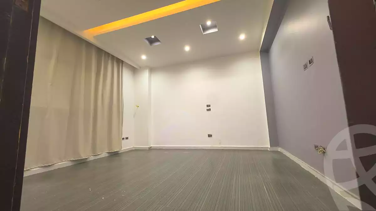 https://aqarmap.com.eg/en/listing/7134279-for-rent-cairo-el-sheikh-zayed-city-compounds-el-yasmeen-compound