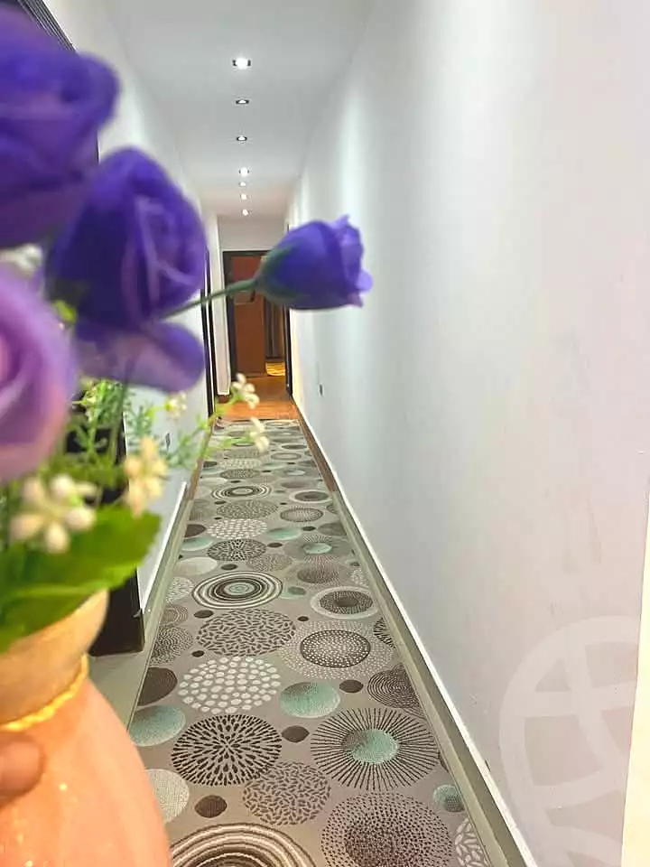 https://aqarmap.com.eg/ar/listing/7134295-for-rent-cairo-el-sheikh-zayed-city-el-hay-elasher-street-100