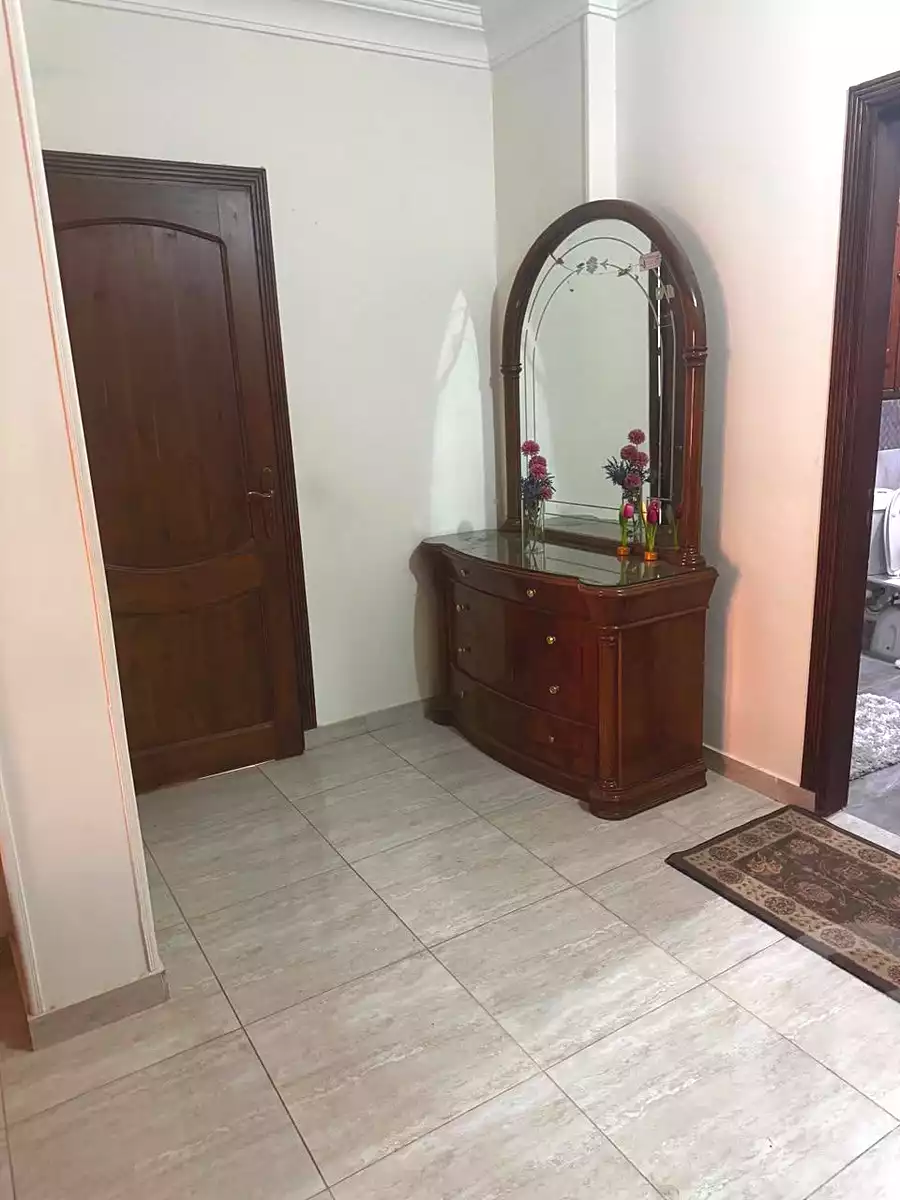 https://aqarmap.com.eg/ar/listing/7134339-for-rent-cairo-6th-of-october-el-ahyaa-neighborhood-4th-neighborhood-5