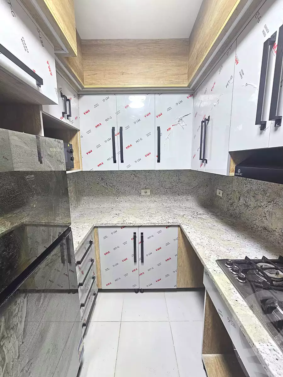 https://aqarmap.com.eg/en/listing/7134306-for-rent-cairo-6th-of-october-compounds-jn-ktwbr