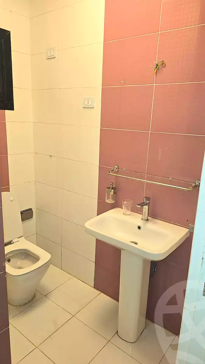 https://aqarmap.com.eg/en/listing/7134427-for-sale-cairo-new-cairo-compounds-la-rose