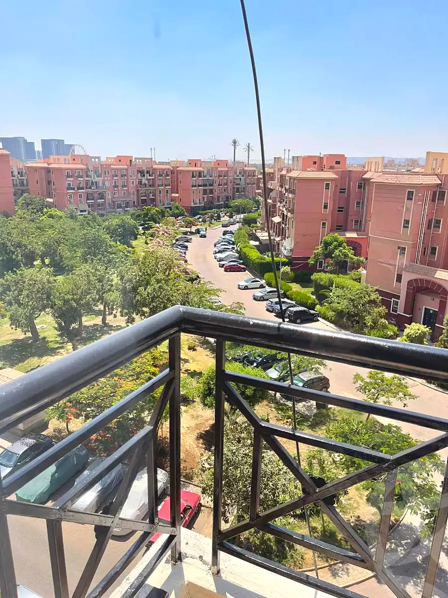 https://aqarmap.com.eg/en/listing/7134461-for-rent-cairo-el-sheikh-zayed-city-compounds-rawdet-zayed