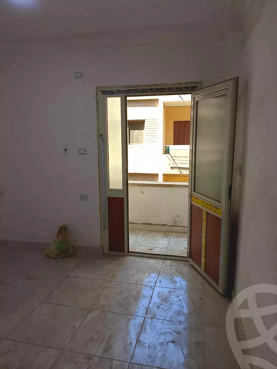 https://aqarmap.com.eg/ar/listing/7134470-for-sale-cairo-ain-shams-ain-shams-el-sharkia-afifi-effat-st