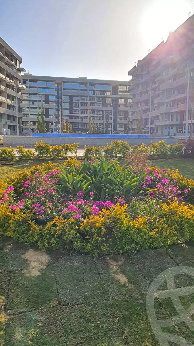 https://aqarmap.com.eg/en/listing/7134618-for-sale-cairo-new-administrative-capital-r7-scenario