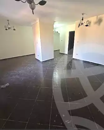 https://aqarmap.com.eg/ar/listing/7134647-for-sale-alexandria-al-agamy-el-hanouvel-el-salam-st