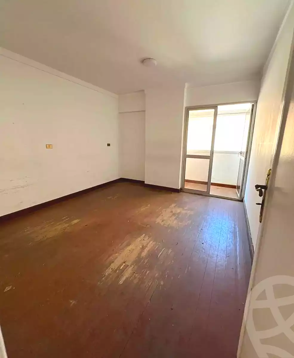 https://aqarmap.com.eg/ar/listing/7134851-for-sale-alexandria-fyktwry-shr-jml-bd-lnsr
