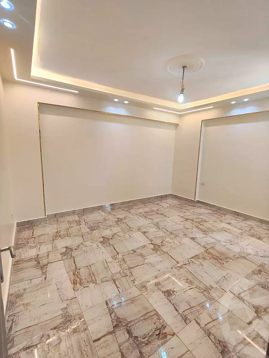 https://aqarmap.com.eg/ar/listing/7135054-for-sale-alexandria-sydy-bshr-sydy-bshr-bhry-khalil-hamada-st