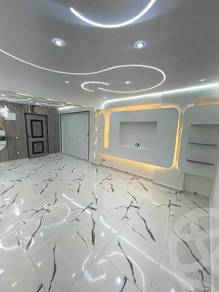 https://aqarmap.com.eg/ar/listing/7135262-for-sale-alexandria-lsywf-el-falki