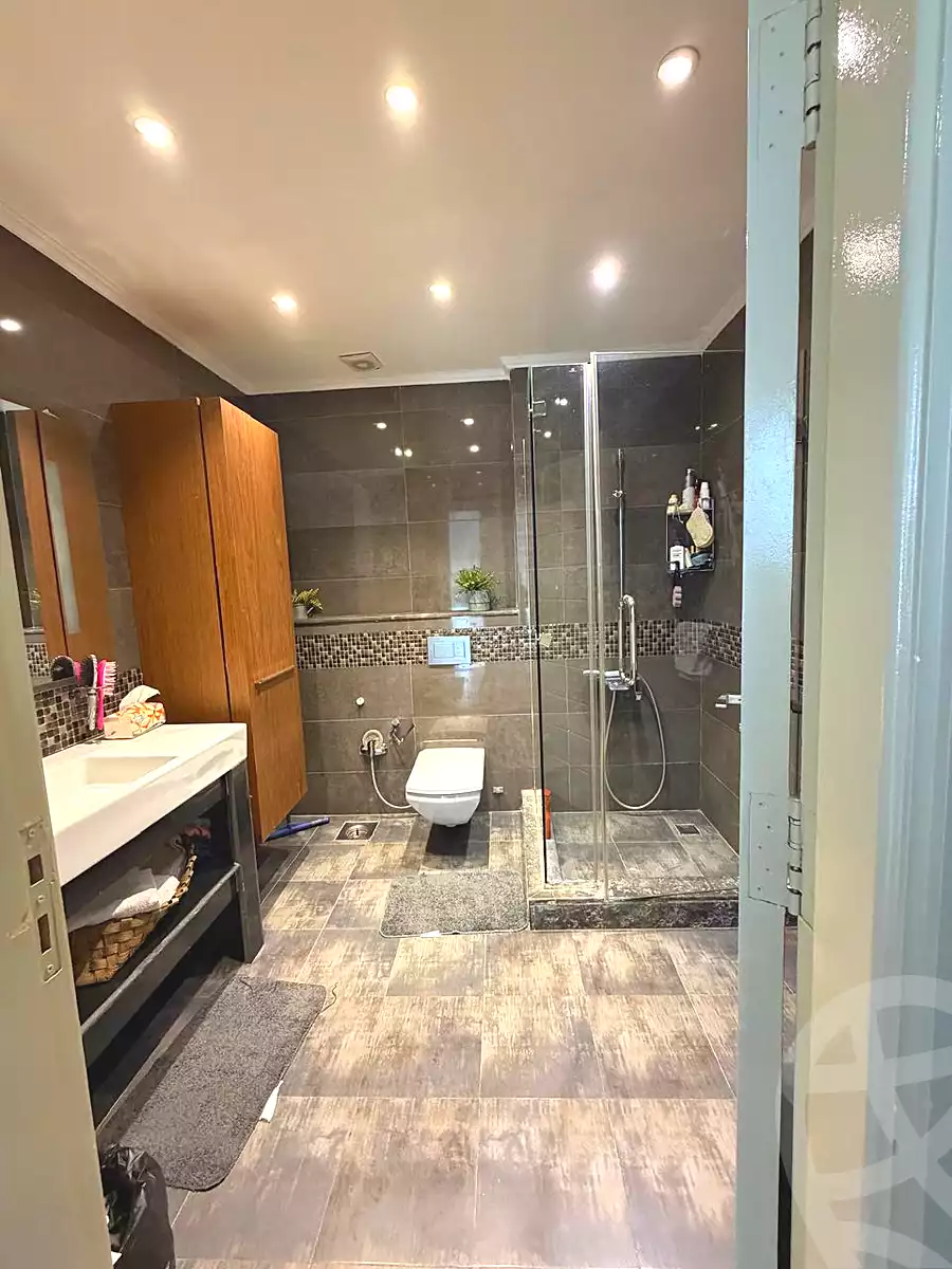 https://aqarmap.com.eg/ar/listing/7135270-for-sale-cairo-el-sheikh-zayed-city-compounds-greens