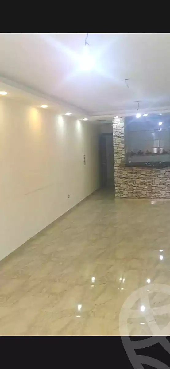 https://aqarmap.com.eg/ar/listing/7135429-for-rent-alexandria-lsywf-shamaa