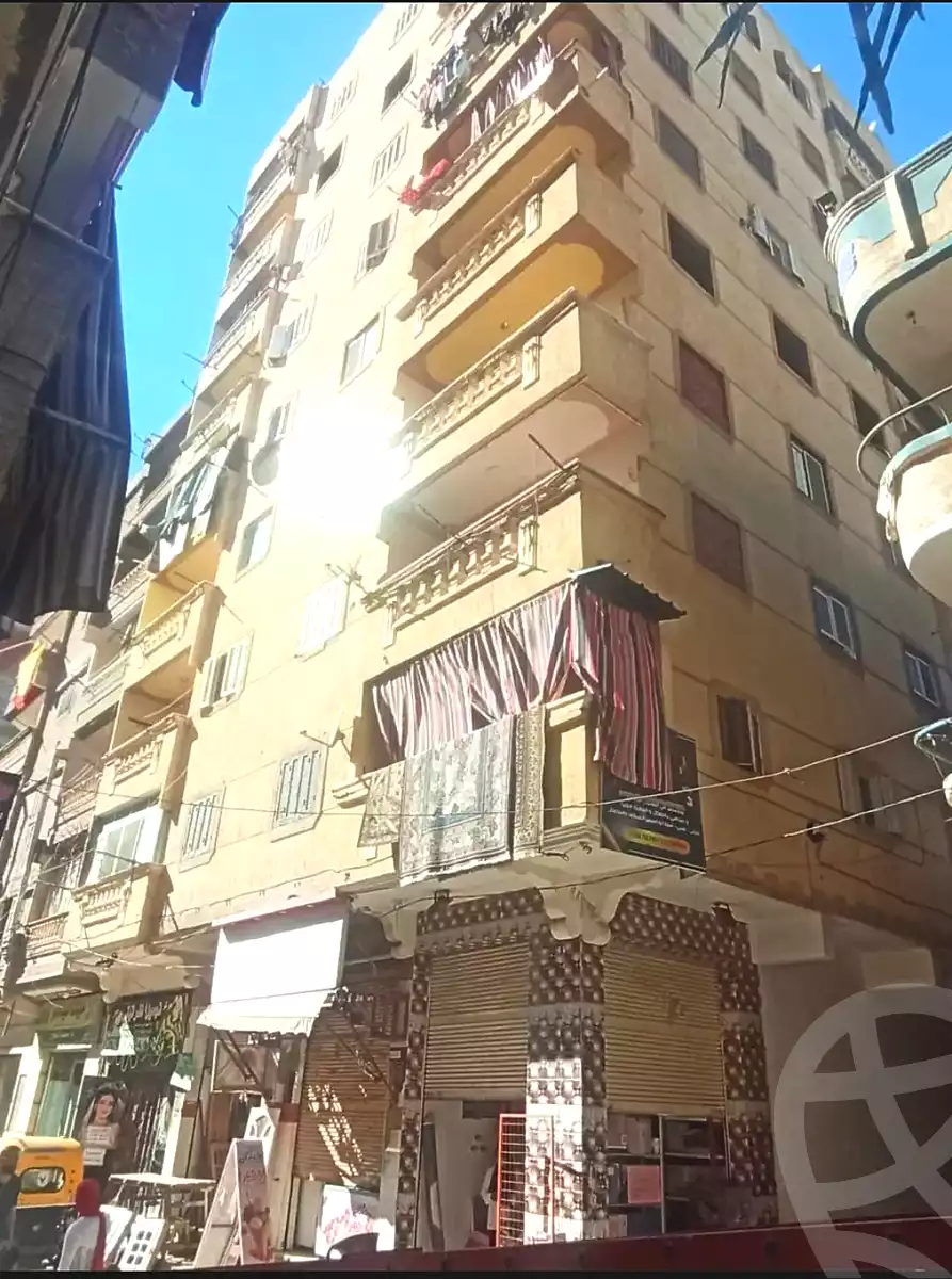 https://aqarmap.com.eg/ar/listing/7135433-for-rent-alexandria-al-agamy-el-hanouvel-el-kholafaa-el-rashdeen-st