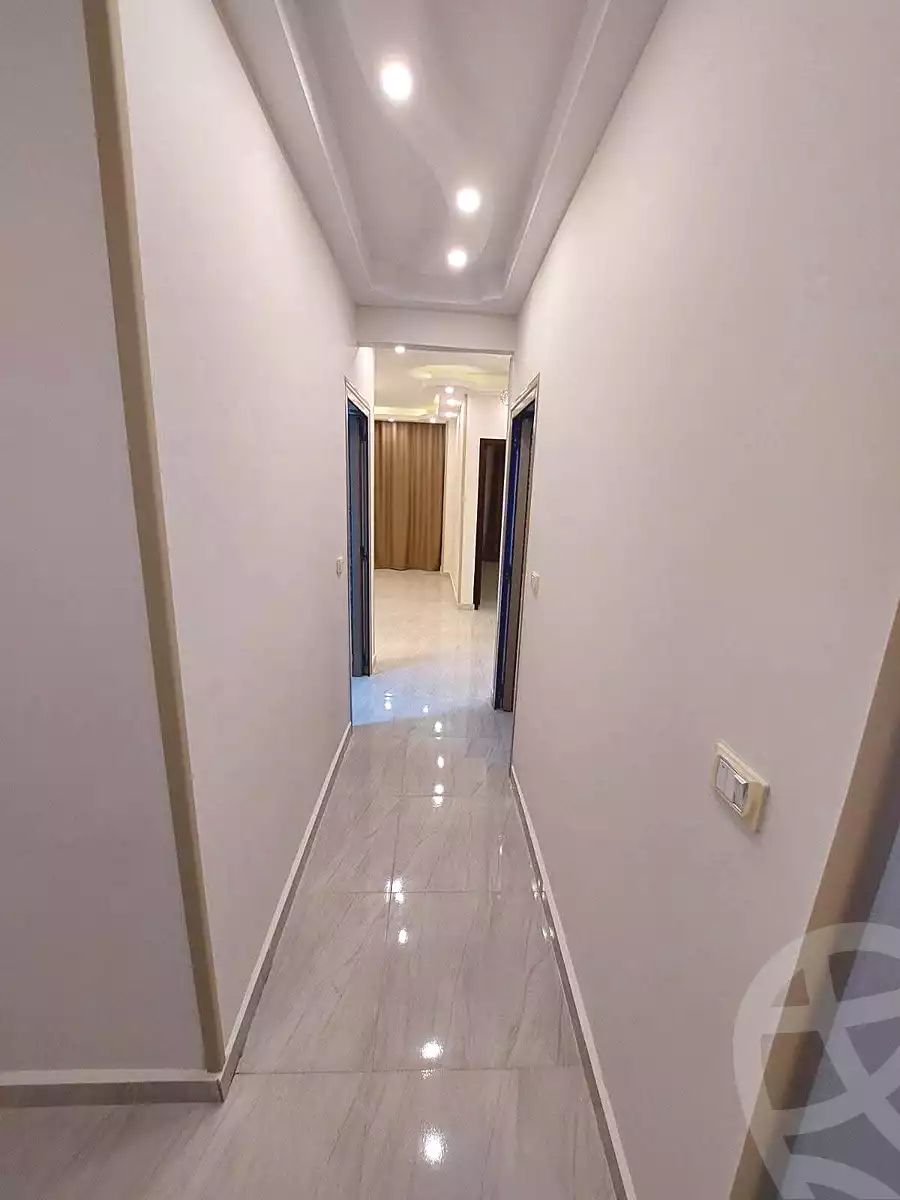 https://aqarmap.com.eg/ar/listing/7135555-for-sale-cairo-helwan-helwan-el-sharkeya-saleh-sobhy-st