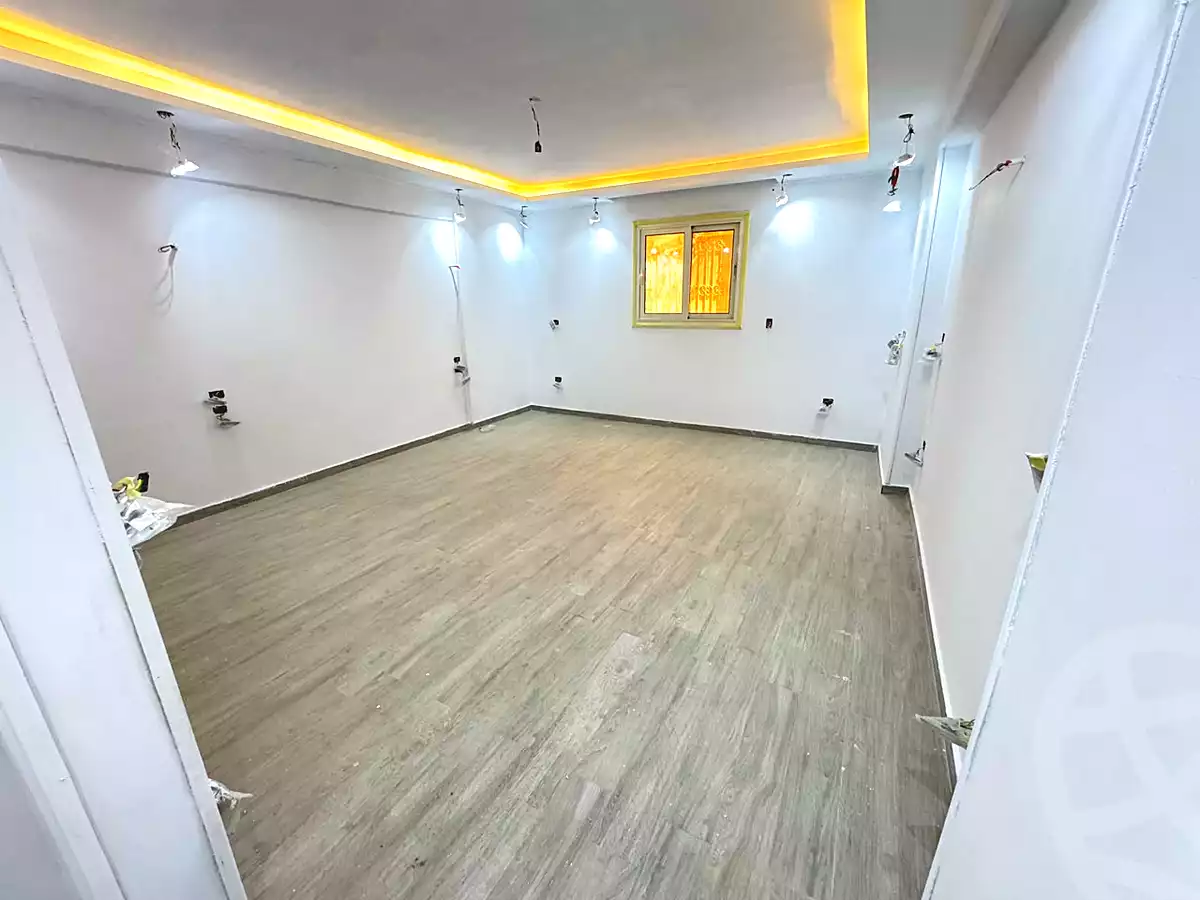 https://aqarmap.com.eg/ar/listing/7135568-for-sale-cairo-new-cairo-gharb-arabila-doctor-hani-maher-st