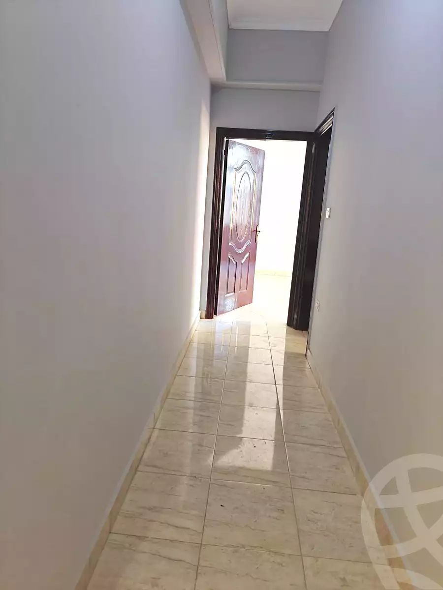https://aqarmap.com.eg/ar/listing/7135627-for-rent-cairo-new-cairo-ganob-el-akadamiya-south-academy-g-lotfy-hassona-st