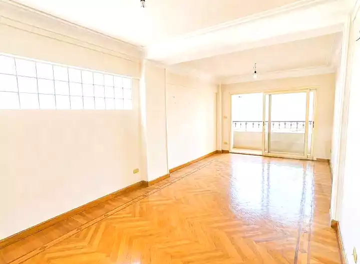 https://aqarmap.com.eg/ar/listing/7135817-for-rent-alexandria-smouha