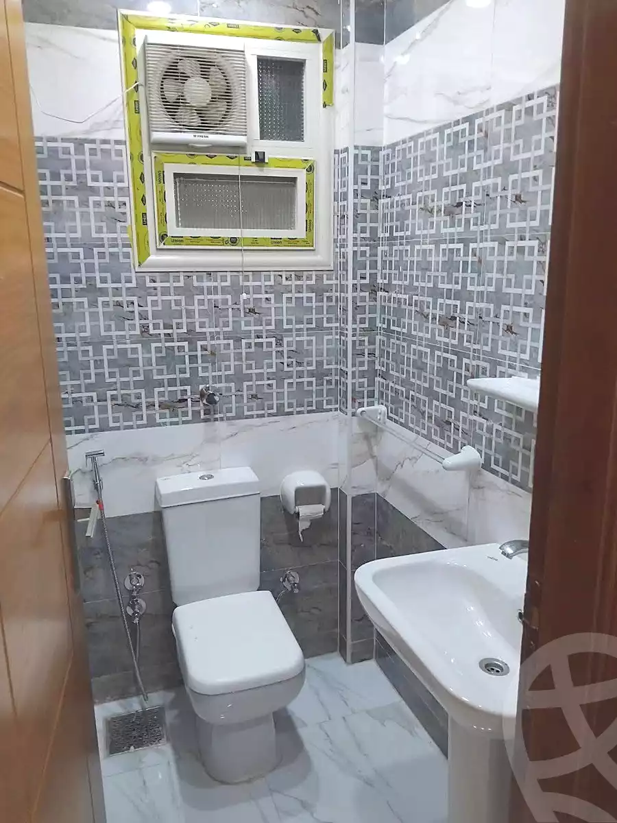 https://aqarmap.com.eg/en/listing/7135848-for-rent-cairo-helwan-hadayek-helwan-nile-corniche-st