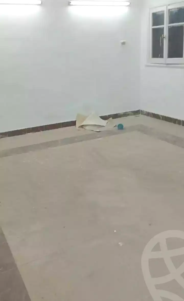 https://aqarmap.com.eg/ar/listing/7135957-for-rent-alexandria-miami-shr-jml-bd-lnsr