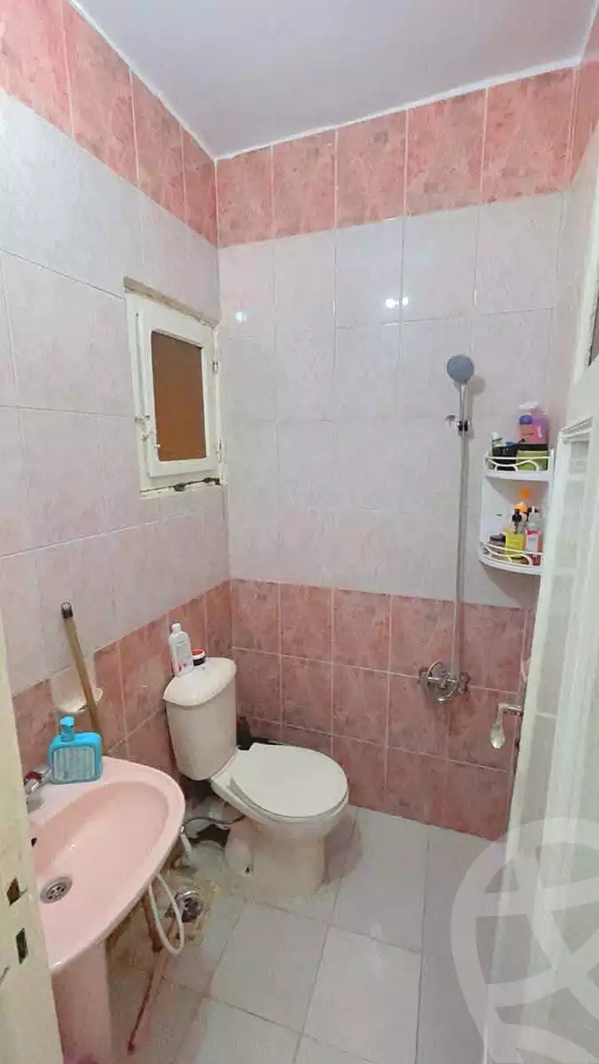 https://aqarmap.com.eg/en/listing/7136129-for-sale-cairo-helwan-helwan-el-sharkeya-ryad-pasha-st