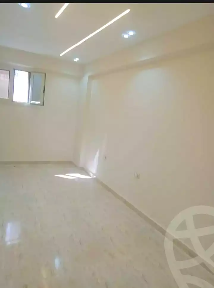 https://aqarmap.com.eg/ar/listing/7136154-for-sale-alexandria-al-agamy-el-hanouvel