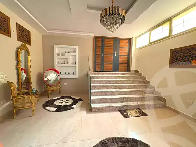 https://aqarmap.com.eg/en/listing/7136412-for-sale-cairo-6th-of-october-compounds-high-town
