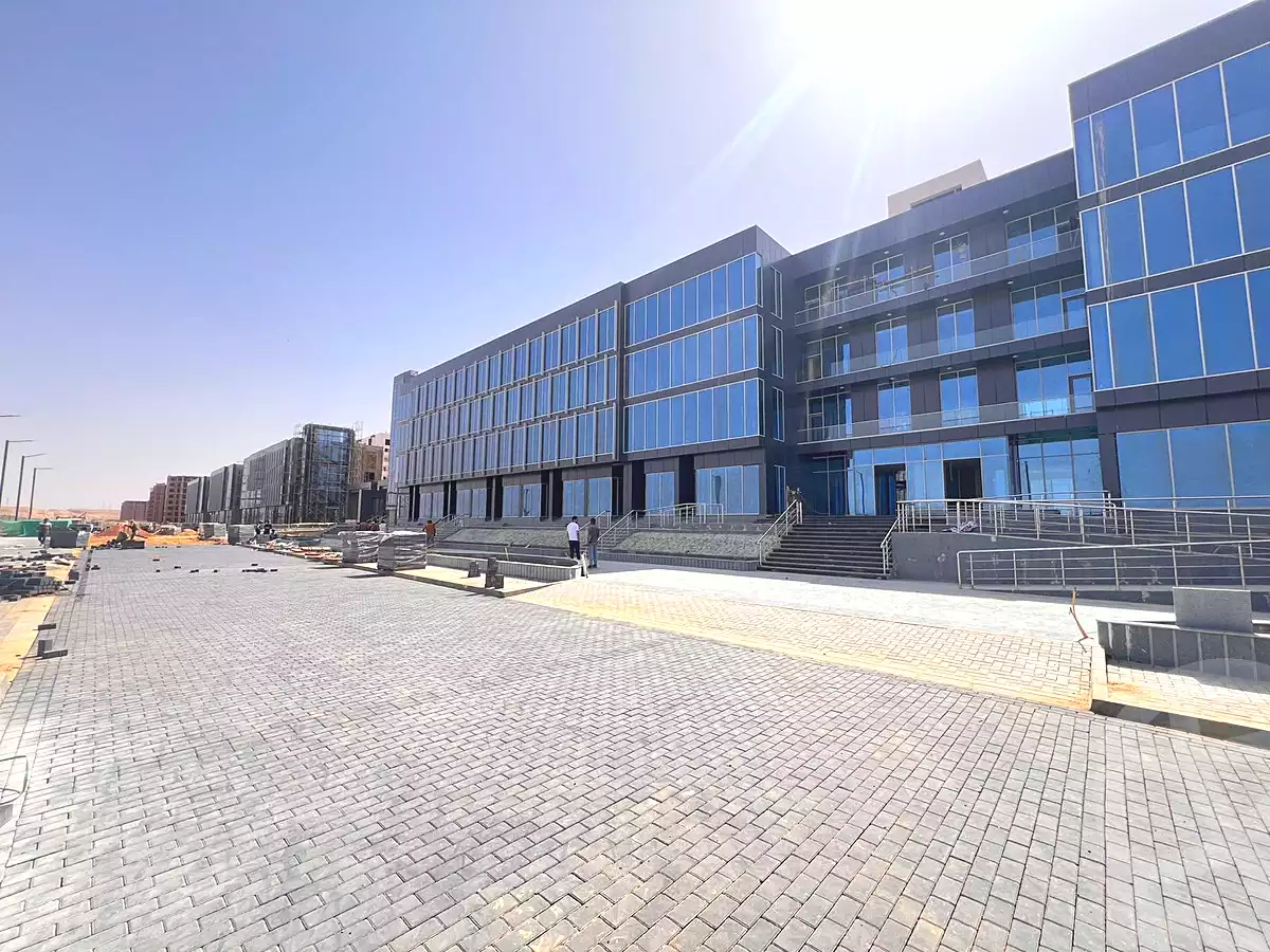 https://aqarmap.com.eg/en/listing/7136495-for-sale-cairo-new-administrative-capital-r7-de-joya-strip-mall-3-taj-misr