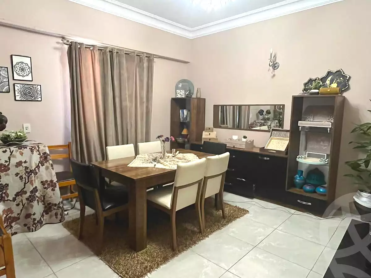 https://aqarmap.com.eg/ar/listing/7136516-for-sale-cairo-6th-of-october-el-ahyaa-neighborhood-2nd-divided-from-al-kafrawei-st