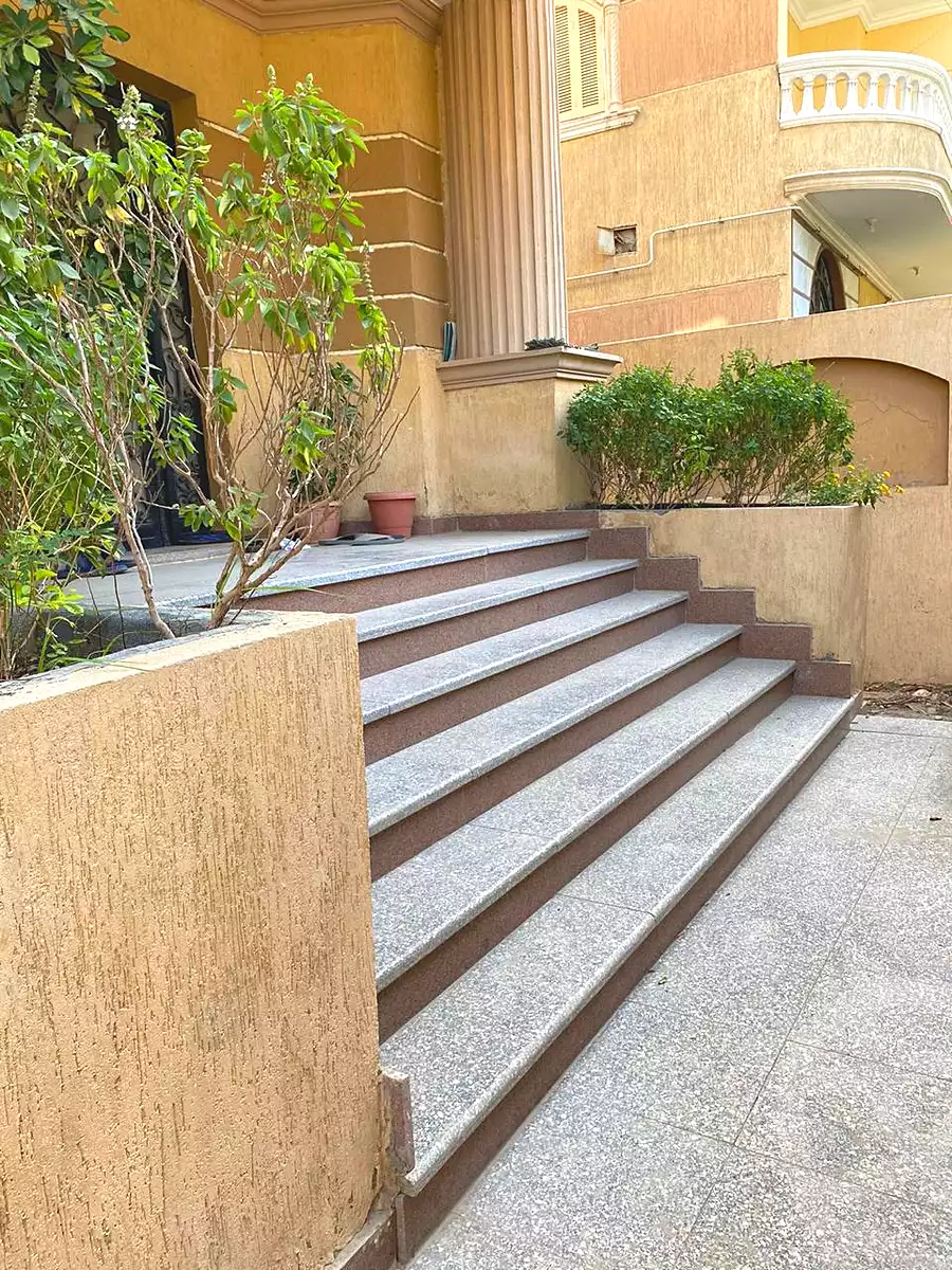 https://aqarmap.com.eg/ar/listing/7137198-for-sale-cairo-el-sheikh-zayed-city-el-hay-elthaleth-lhy-lthlth