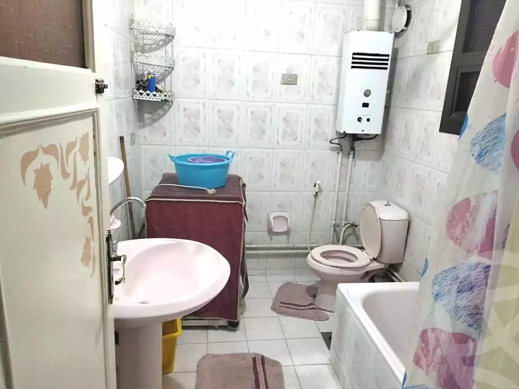 https://aqarmap.com.eg/en/listing/7137353-for-rent-cairo-helwan-helwan-el-sharkeya-abd-el-rahman-pasha-st