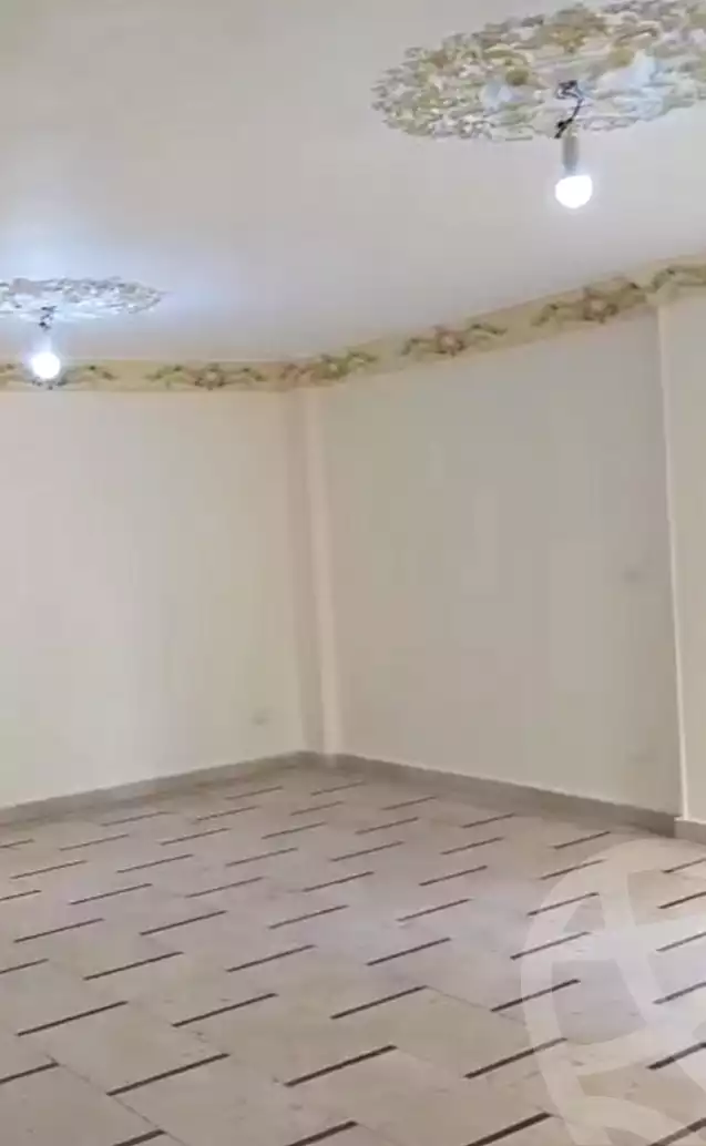 https://aqarmap.com.eg/ar/listing/7137534-for-rent-alexandria-miami-el-sebaey-st