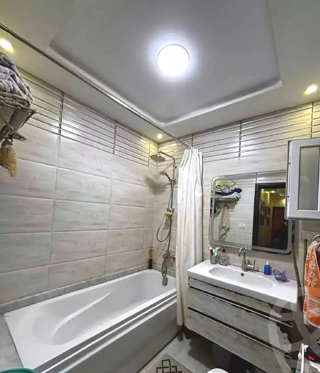 https://aqarmap.com.eg/ar/listing/7137566-for-sale-alexandria-al-agamy-lbytsh-bianchiii