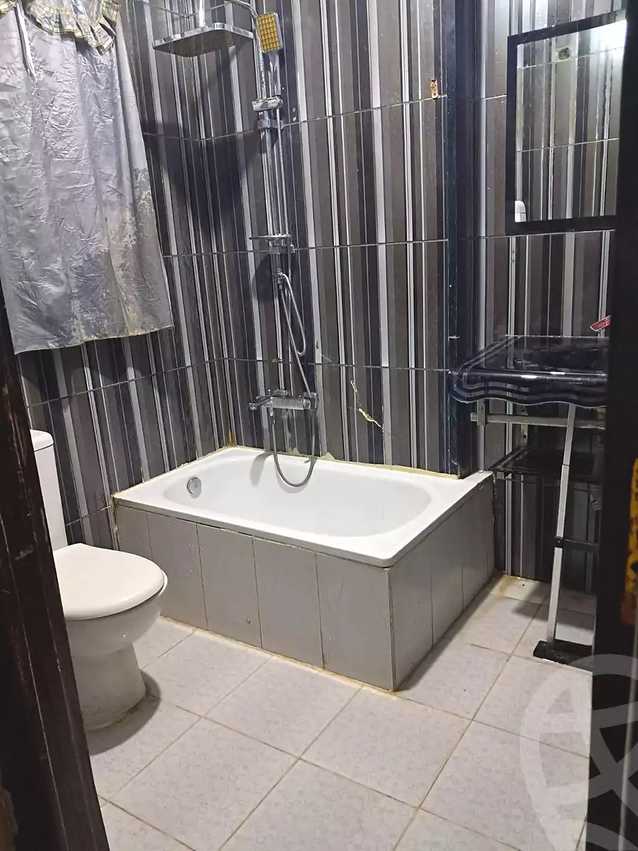 https://aqarmap.com.eg/en/listing/7137854-for-sale-cairo-helwan-mnshy-yn-hlwn-rael-st