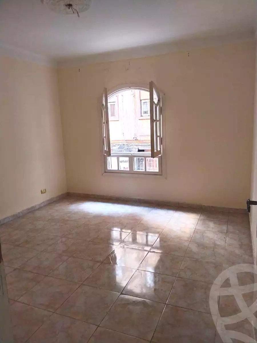 https://aqarmap.com.eg/ar/listing/7137911-for-rent-alexandria-sydy-bshr-sydy-bshr-bhry-shr-mhmwd-l-yswy