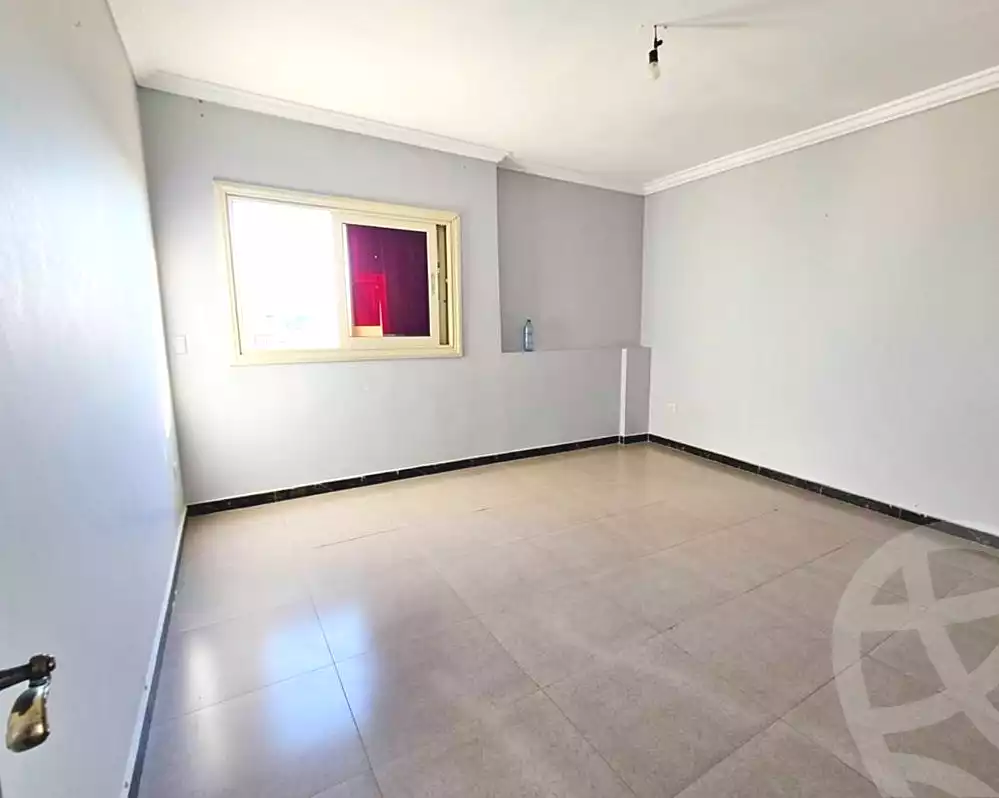 https://aqarmap.com.eg/ar/listing/7138260-for-sale-alexandria-ganaklis