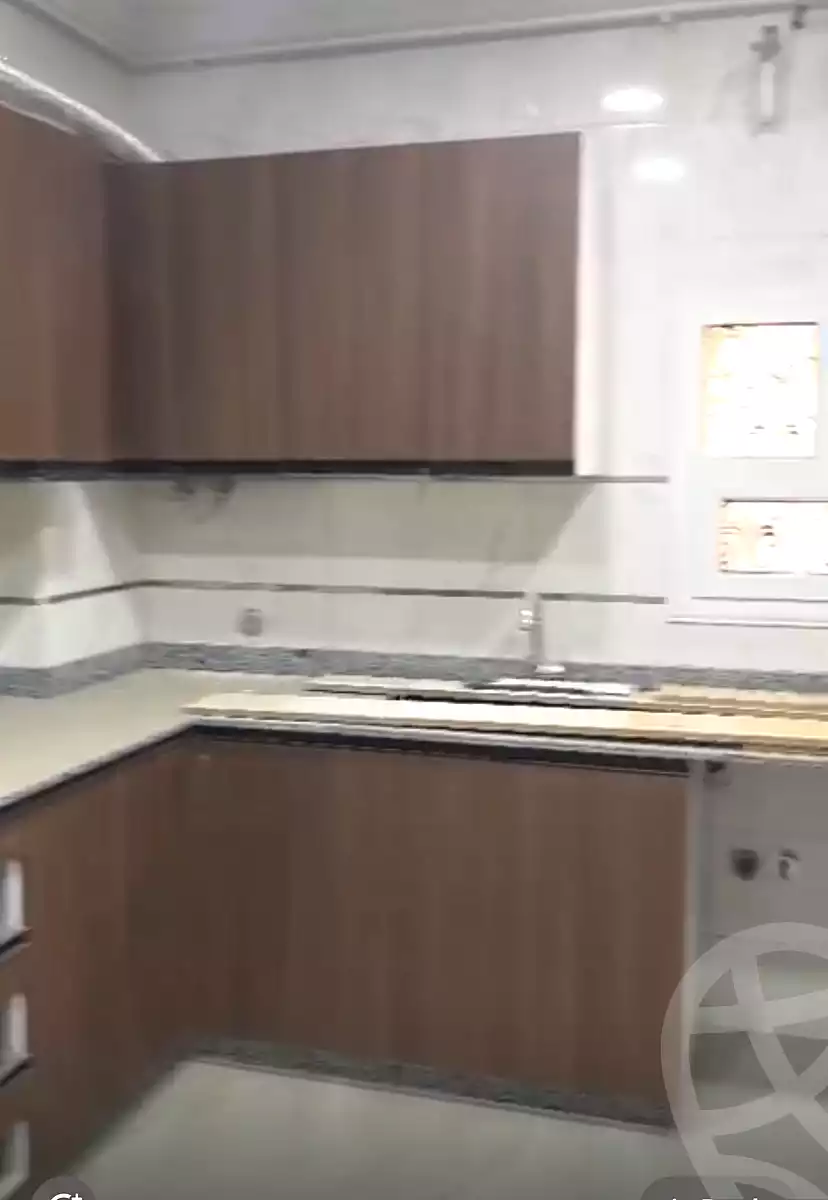 https://aqarmap.com.eg/ar/listing/7138307-for-sale-cairo-new-cairo-first-settlement-mhwr-mstfy-kml