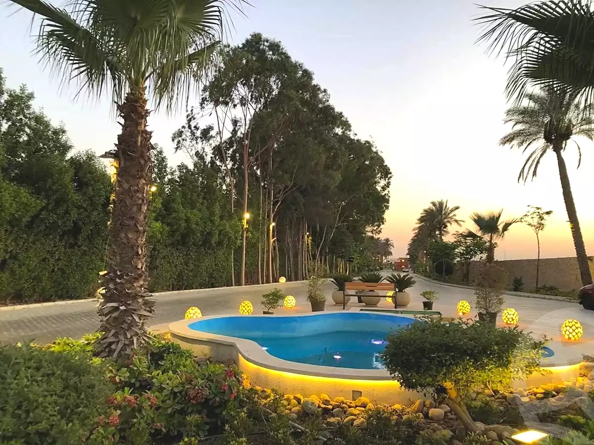 https://aqarmap.com.eg/ar/listing/7138846-for-sale-cairo-el-sheikh-zayed-city-lshykh-zyd-ljdyd-ofok-1