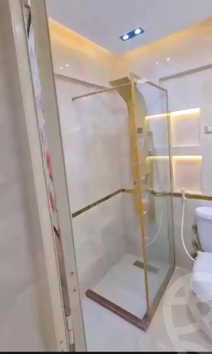 https://aqarmap.com.eg/ar/listing/7139000-for-sale-alexandria-miami-shr-jml-bd-lnsr