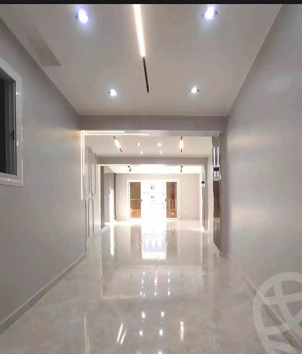 https://aqarmap.com.eg/ar/listing/7139097-for-sale-alexandria-el-asafra-shr-45